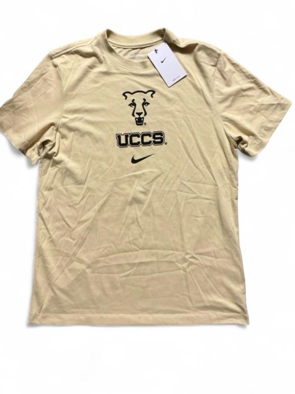 Nike UCCS Gold performance T-Shirt NWT Medium